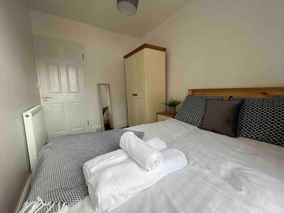 אבריסטוויט Modern 2 Bedroom Flat In Town Centre מראה חיצוני תמונה