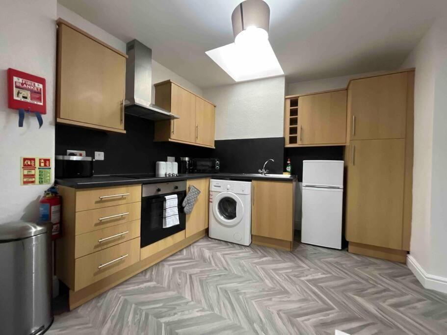 אבריסטוויט Modern 2 Bedroom Flat In Town Centre מראה חיצוני תמונה